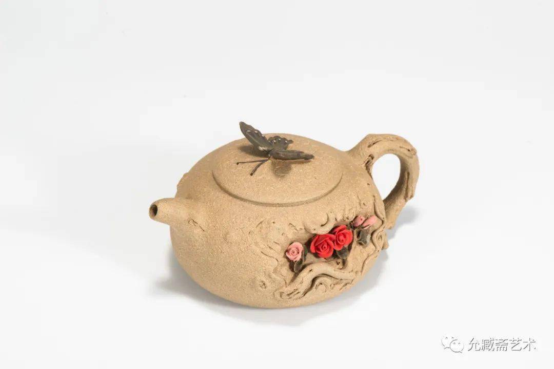 季杏芬高级工艺美术师优秀中青年陶艺家江苏省工艺美术学会会员宜兴