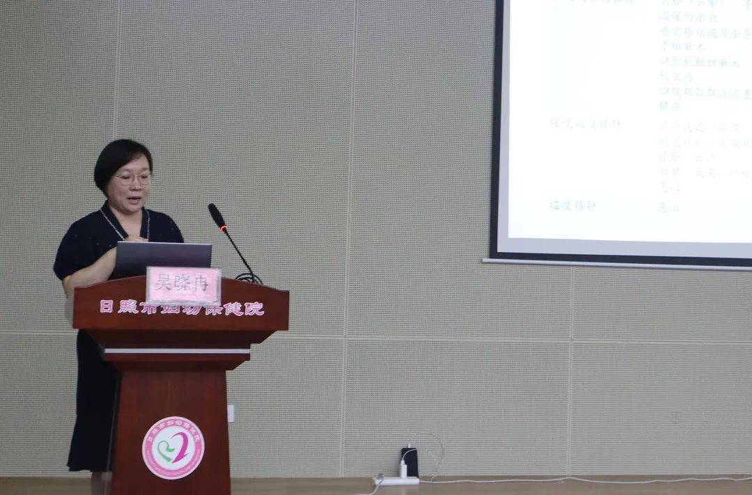 授课夏青医生以《早期矫正的为与不为》为主题授课本次会议秉承初心