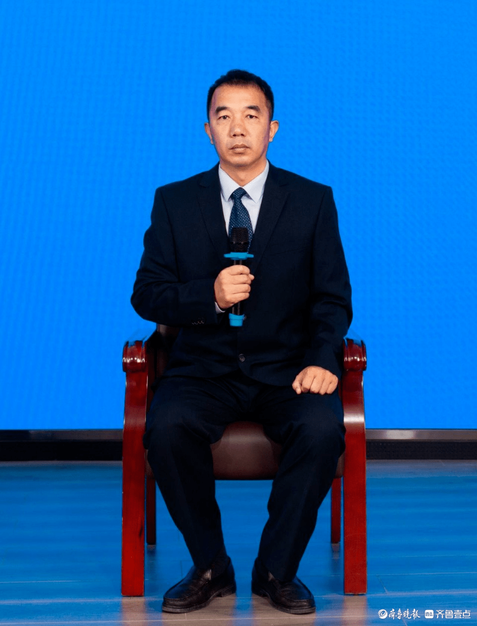 聊城湖畔有家"尚书房",主理人要做"聊城最美的书店"_王占民_经典_中国