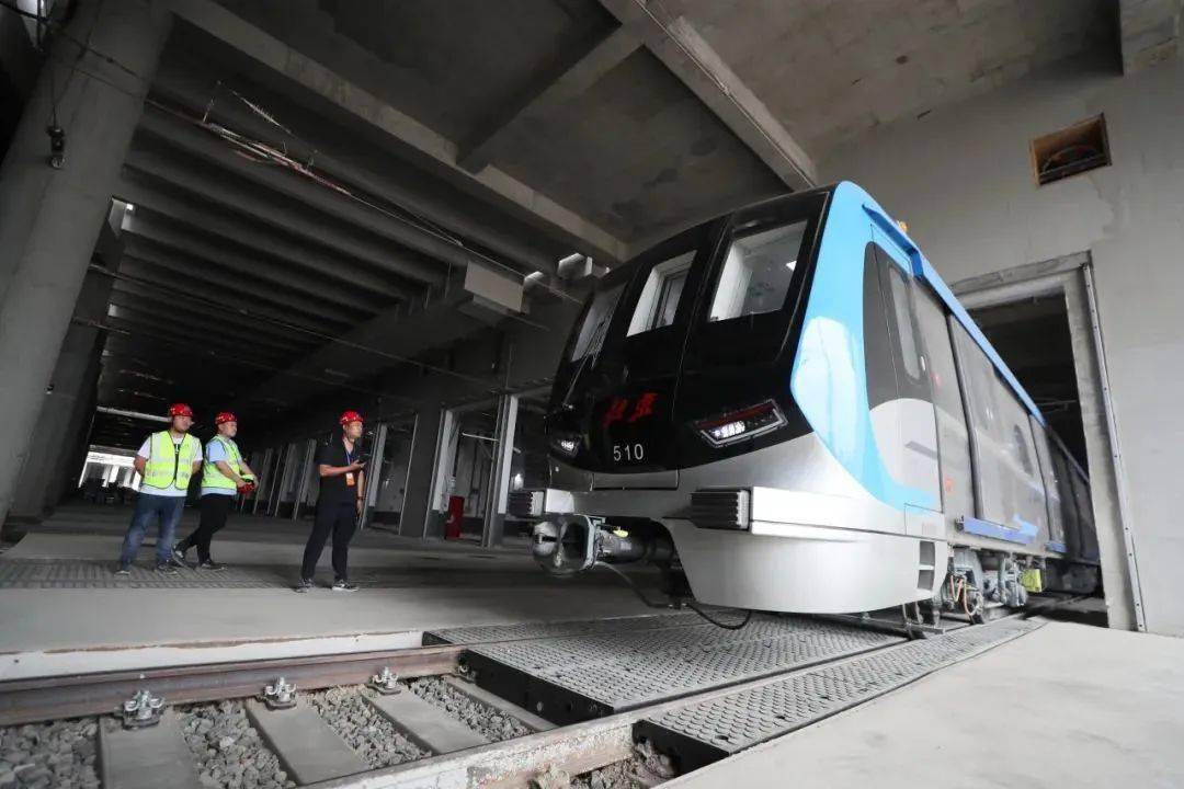 北京地铁17号线北段开启动车调试,预计9月试跑_列车_北京市_车辆