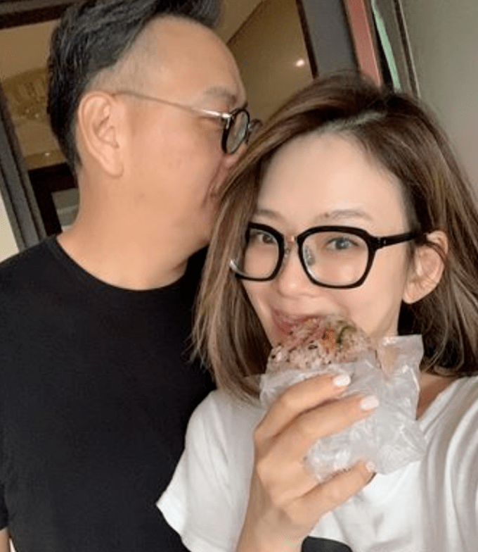 嫁大15岁富商17年过得像保姆,曾为生娃险丧命_殷悦_婚姻_老公