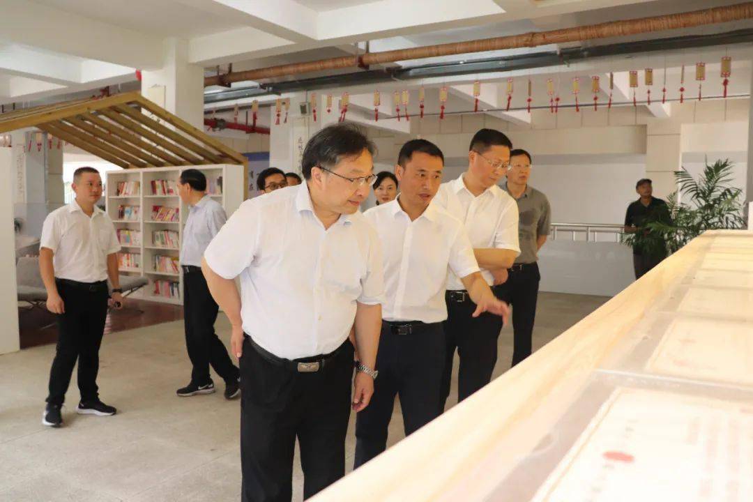 主任金茂清,市人大常委会副主任杨少敏,市政府副市长王冰,市人大