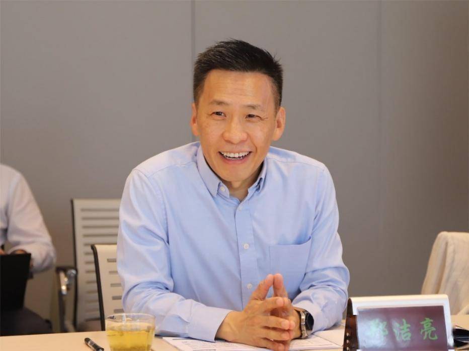 中国工程院副院长李仲平院士,孙逢春院士一行莅临京西重工调研_制动
