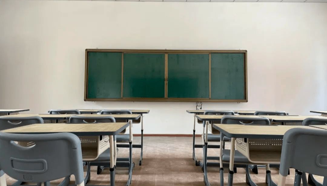 贵阳一中,兴义八中退休教师扎堆"搞事情"!_博思_教育_学子