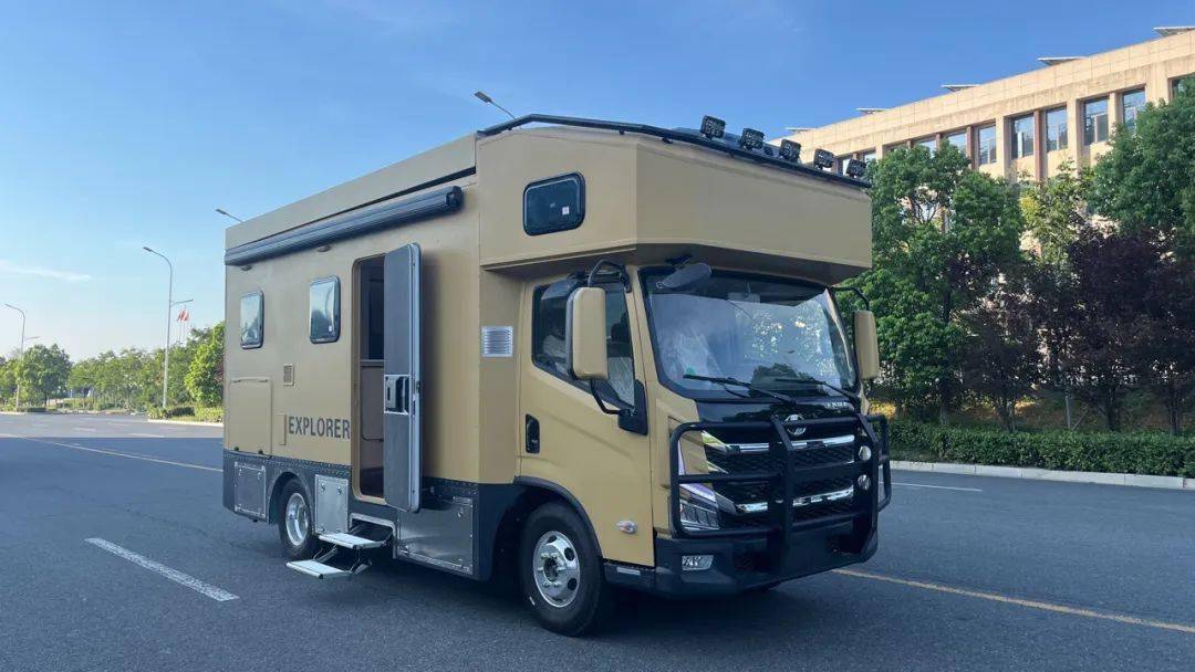 顶部 尾部双露台 傲旅h500硬派升降顶房车_搜狐汽车_搜狐网