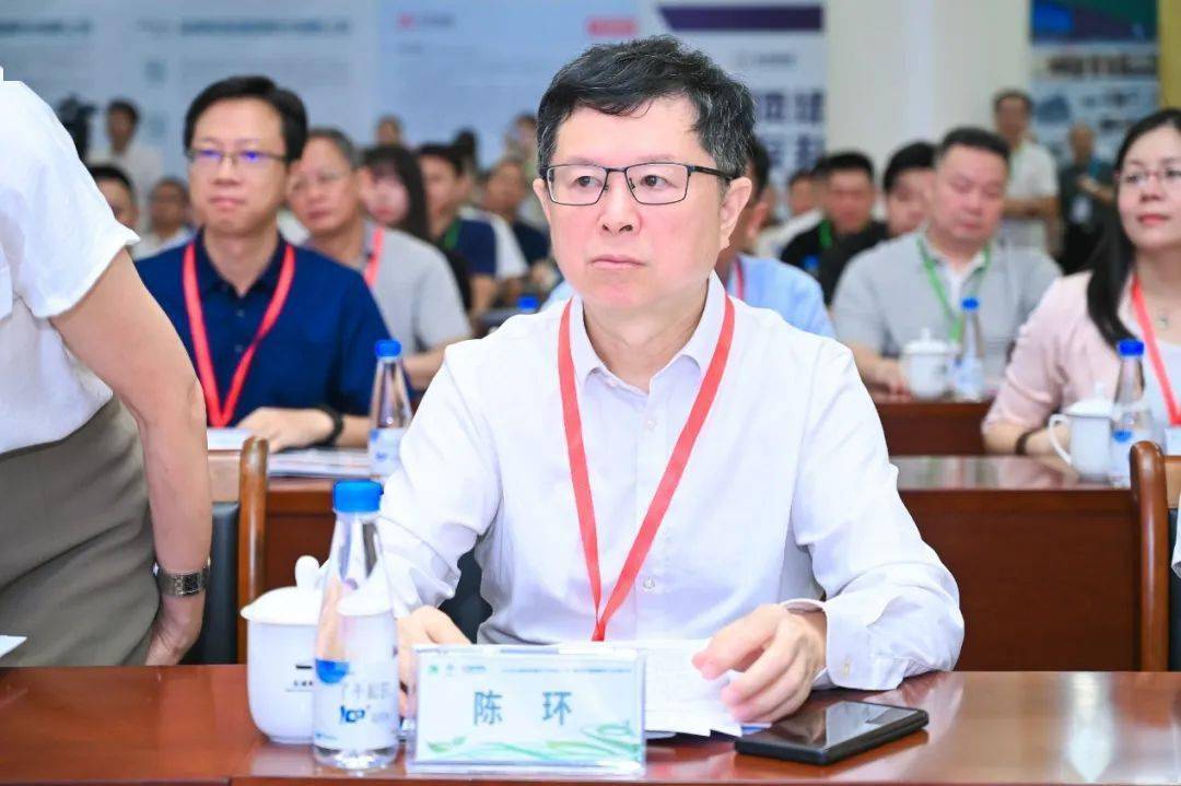 饶怡萍梅州市工业和信息化局局长 袁勇华中共蕉岭县委副书记,县长