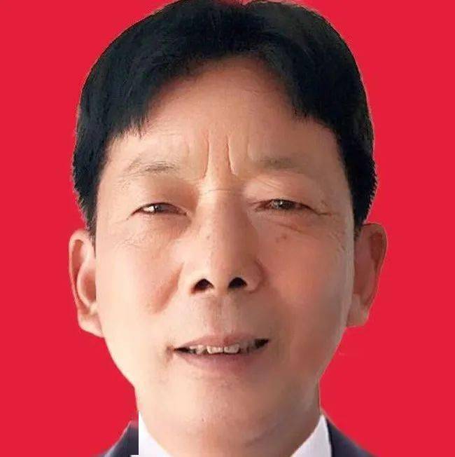 周家红24,周家红同志是望直港镇狮庄村网格1-2的微网格联络员.