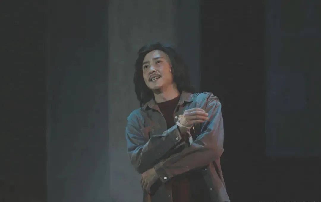 热搜上,存款5位数的男演员_周瑞_北京_机会