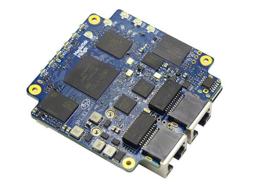 香蕉派海外推出BPI-R3 Mini开发板 拥有2GB DDR4内存和8GB eMMC闪存