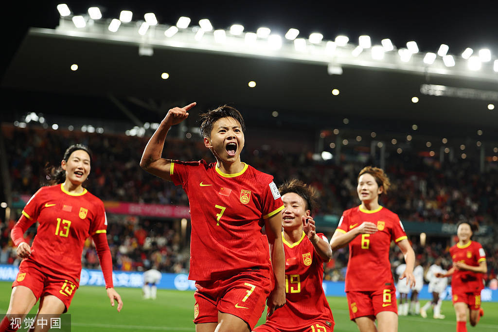 十人中国女足1-0海地,王霜点球破门_比赛_世界杯_张睿