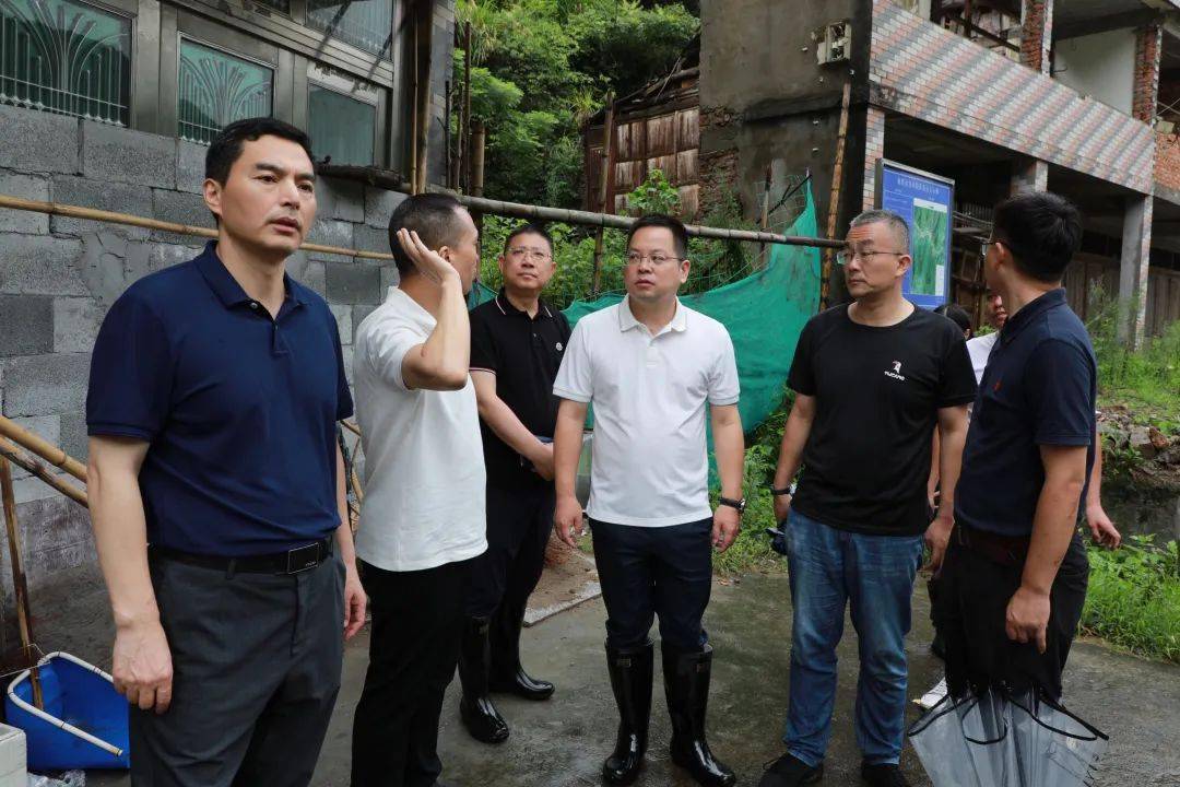 徐礼辉在督查防汛防台工作时强调:聚焦"八张风险清单" 筑牢防汛防台