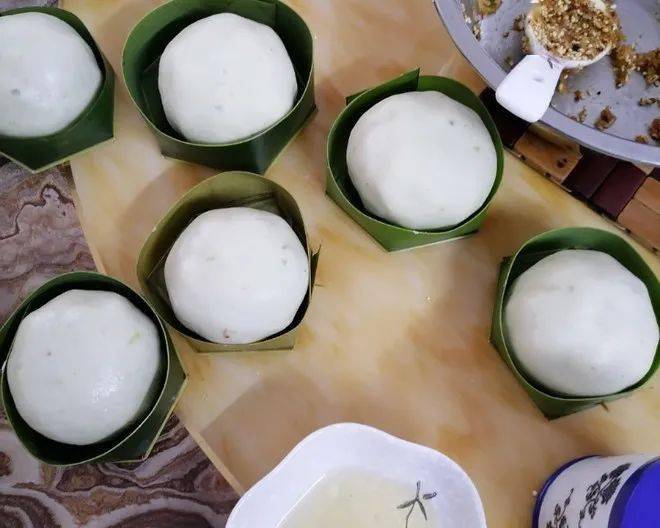 故乡小食"椰子粿"_乡村_饭团_舌尖