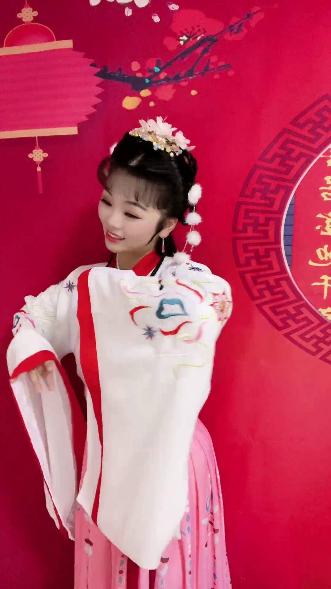 你们最喜欢的《扮皇帝》来啦,今晚七点半直播间等你来听哟 黄梅戏