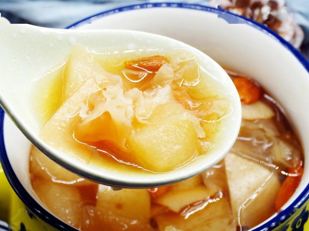 老北京小吊梨汤:清凉解暑,非"我"莫属_中国_视觉_银耳