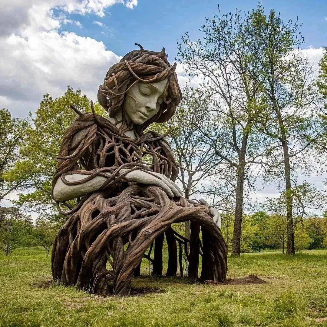 丹尼尔-波普尔| 超现实主义雕塑家_创作_boom_艺术节