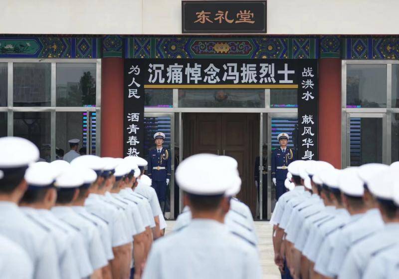 北京牺牲消防员冯振遗体告别仪式4日上午在八宝山殡仪馆举行_烈士_救援_海淀区
