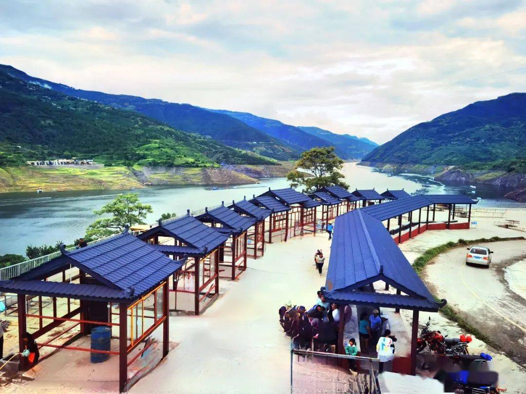 凤庆新华乡沙帽村:集贸市场华丽"蝶变"托起民生幸福"密码"_商铺_改造