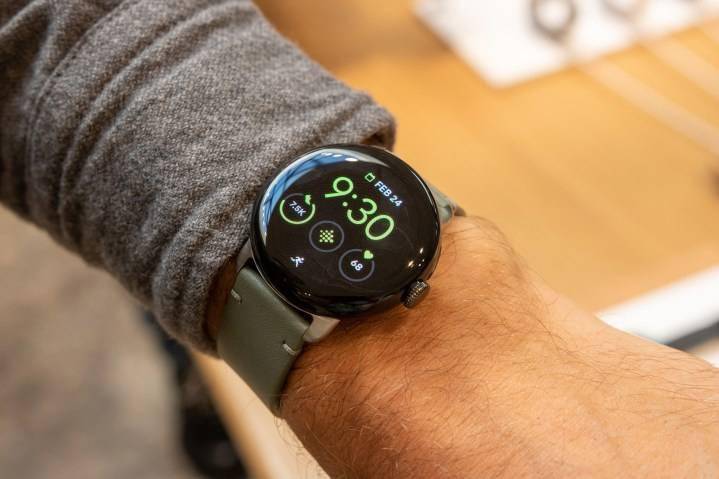 谷歌Pixel Watch 2智能手表配置曝光：搭载全新的处理器、超宽带技术和更大的电池