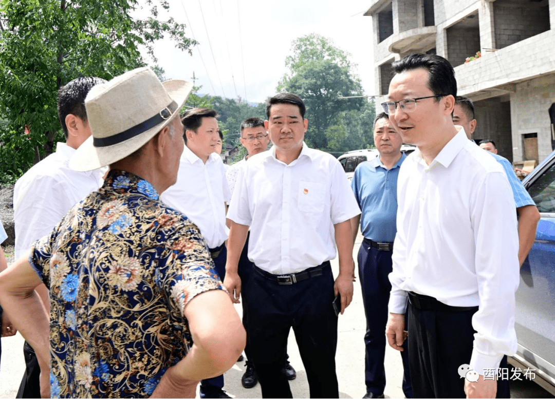 祁美文到龚滩清泉督导检查防汛抗旱工作_供水_农村_饮水