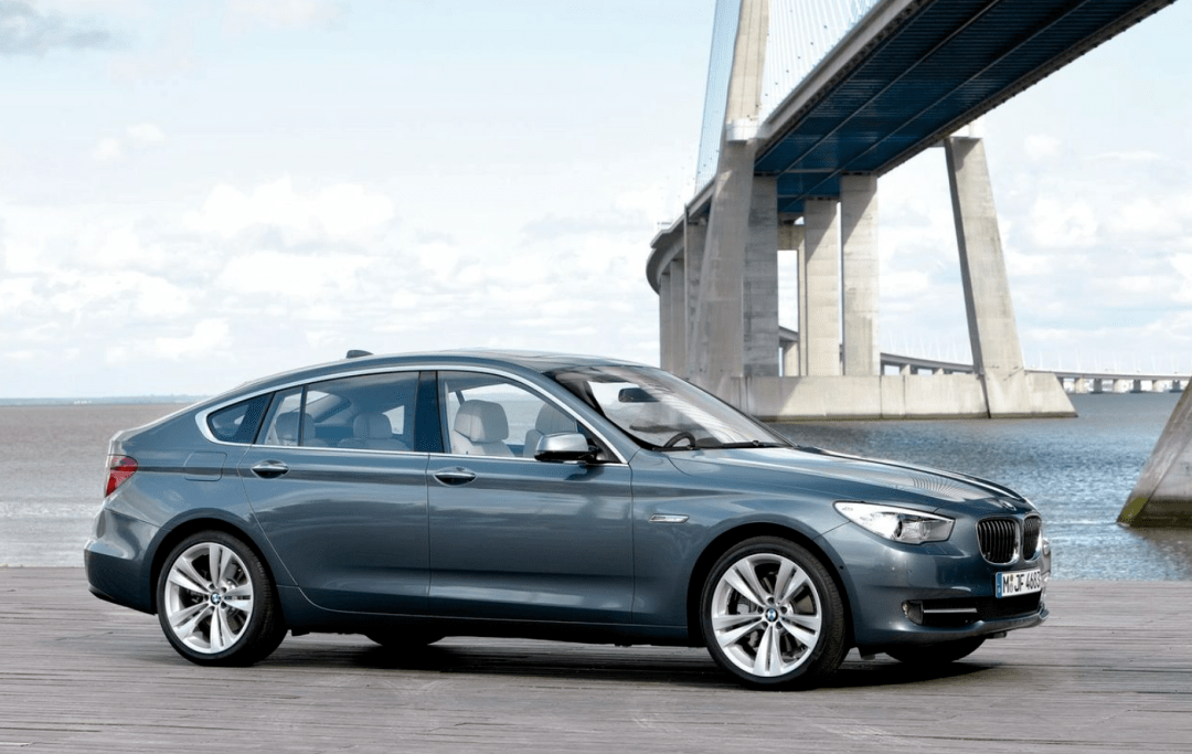 但不管是宝马6系gt(g32)或者宝马3系gt(f34)其实都是衍生车型,其中