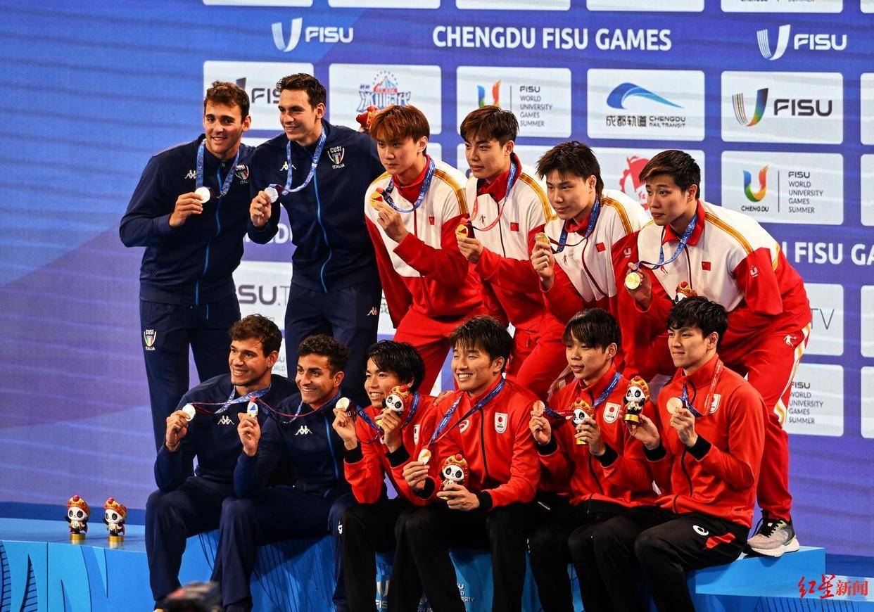 中国队男子4x100米混合泳接力破赛会纪录夺冠_游泳_比赛_红星