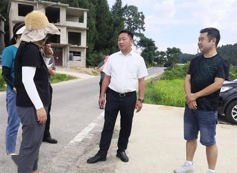 田兴国调研耕地保护工作_新店镇_土地_朱家场镇