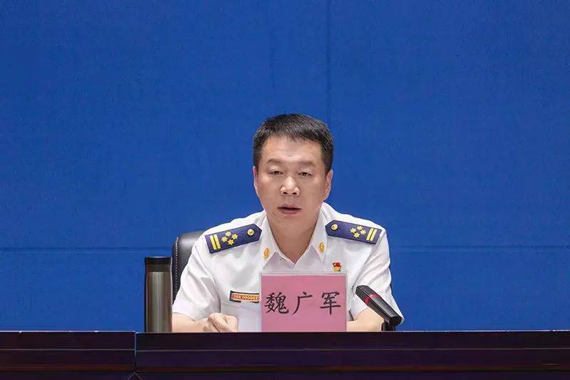 魏广军政委就抓好会议贯彻落实,提出三点要求:要坚定最强信念,扛起