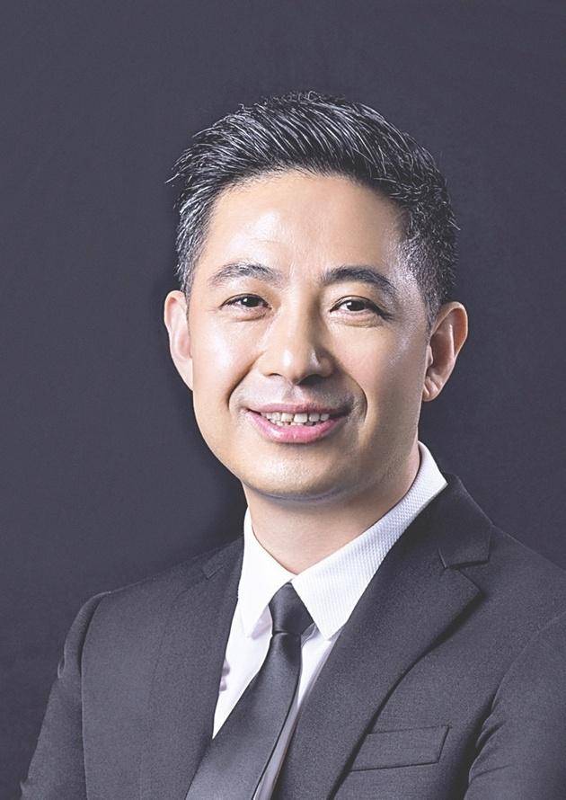 宁波太平鸟时尚服饰股份有限公司董事长张江平:聚焦时尚 数据驱动全网