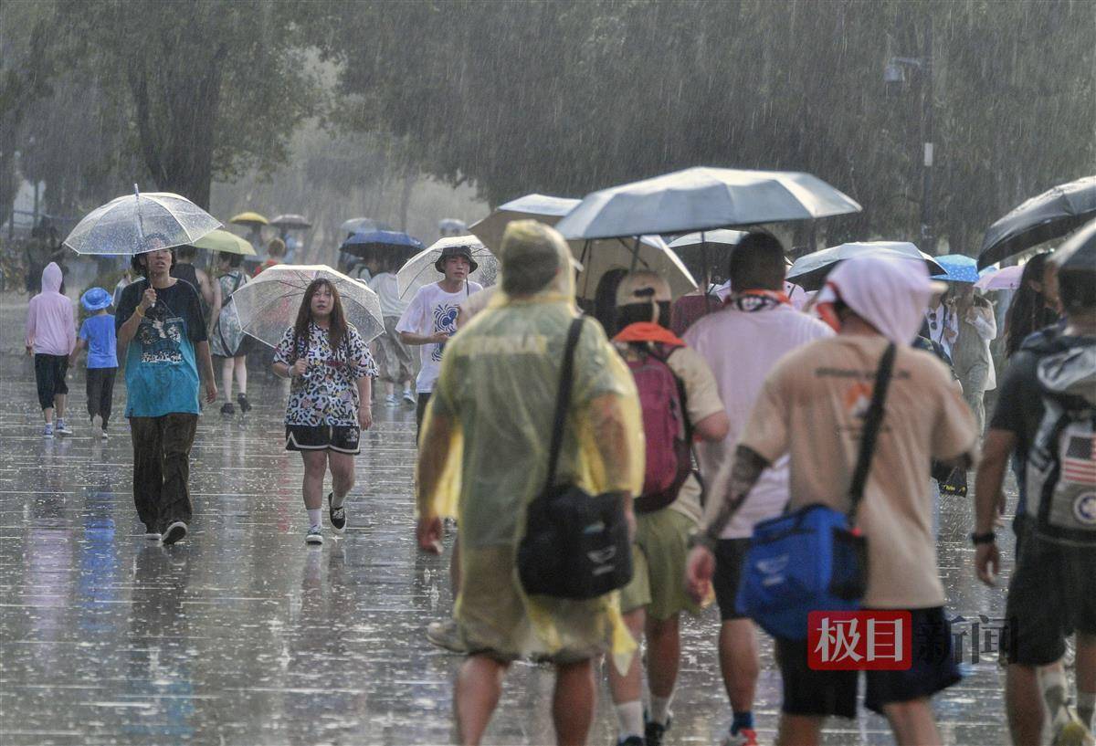 强降雨来得突然_东湖_强降水_倾盆大雨