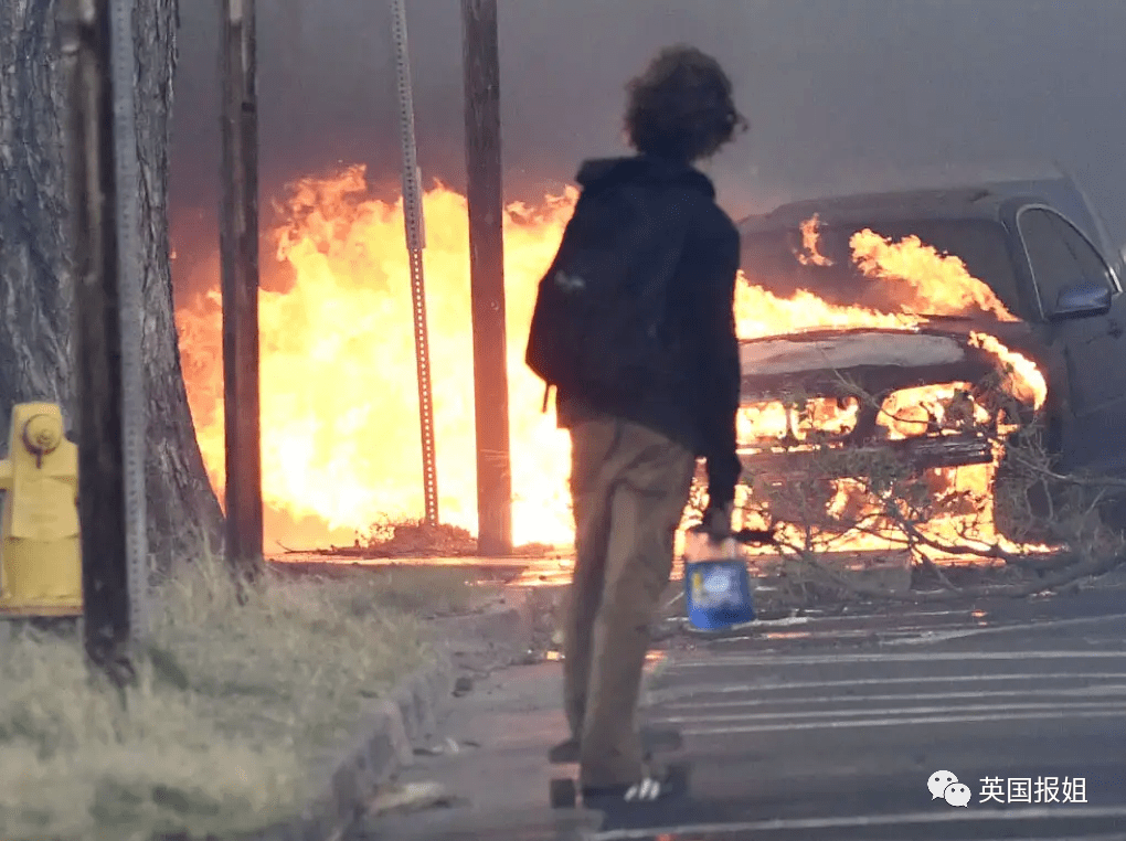 人间炼狱！夏威夷史上最恐怖山火，89人惨死，无数人跳海逃生，小镇一夜之间烧成灰烬