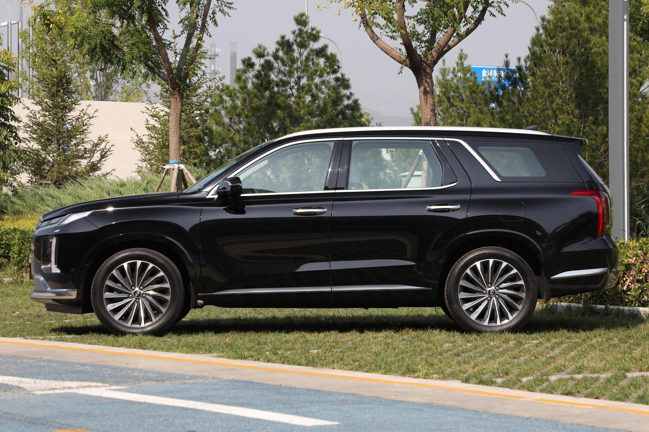 V6真的太香了，30万拿下纯进口中大型suv，带你了解现代帕里斯帝 搜狐汽车 搜狐网