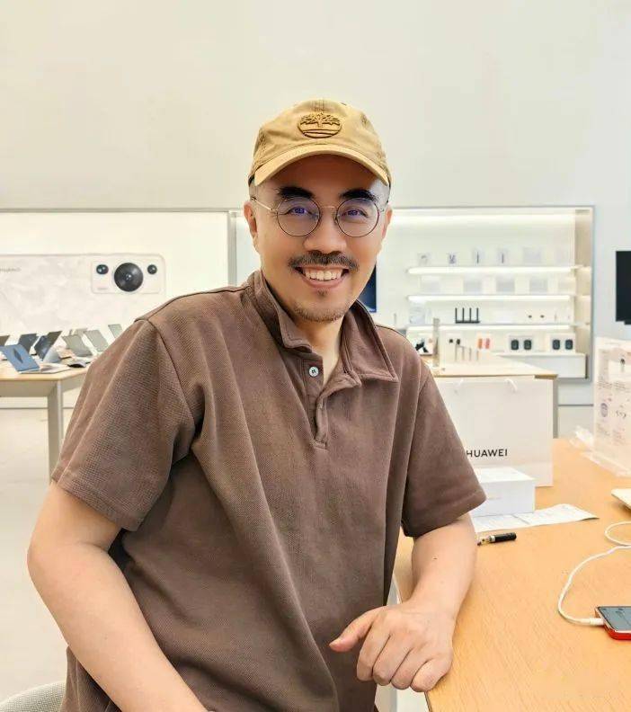 "赵刚直播间"直播预告:卢延光画说历史《百图系列画集》首发_连趣网