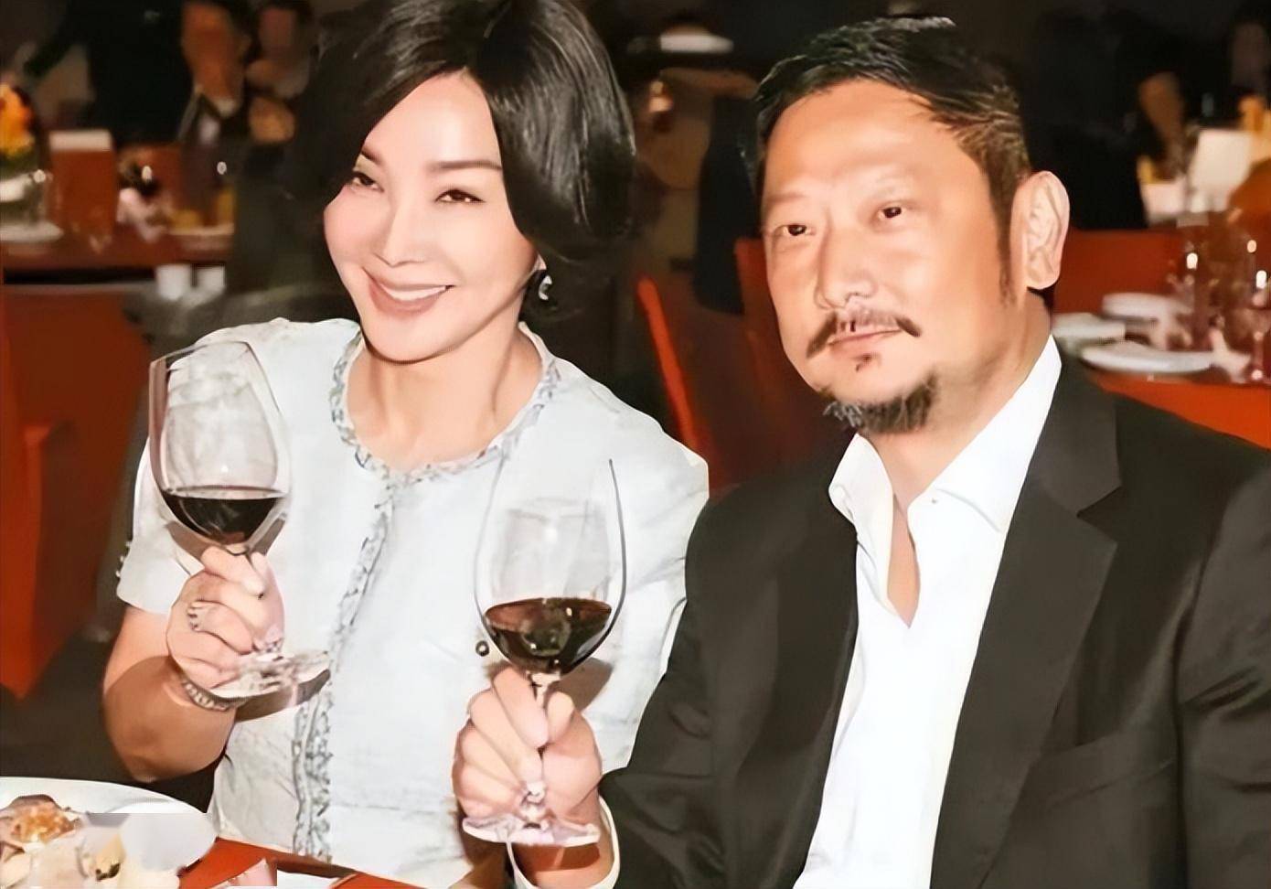 她是百亿富婆,曾和言承旭传绯闻,如今67岁男友无数,最小才20岁_陈美凤