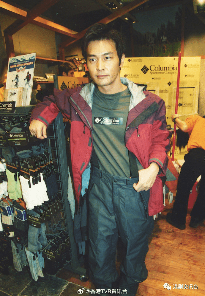 《天涯侠医》中演靓仔医生的连凯,日前度过54岁生日,照片可见连凯留白