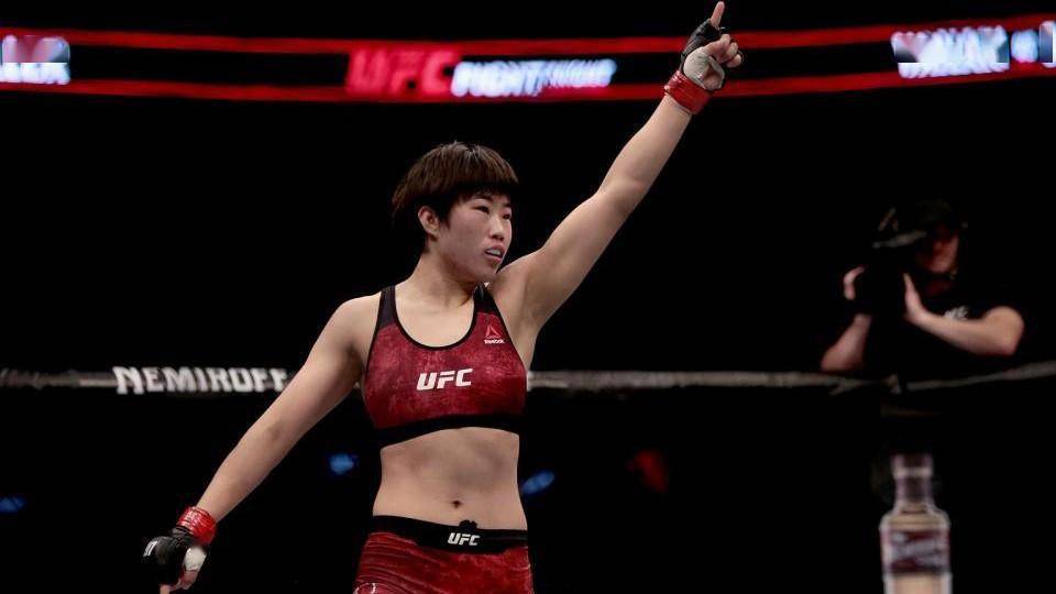 虎牙ufc发布会开启,童锦程与宋亚东带来格斗教学,全场爆燃预告_进行