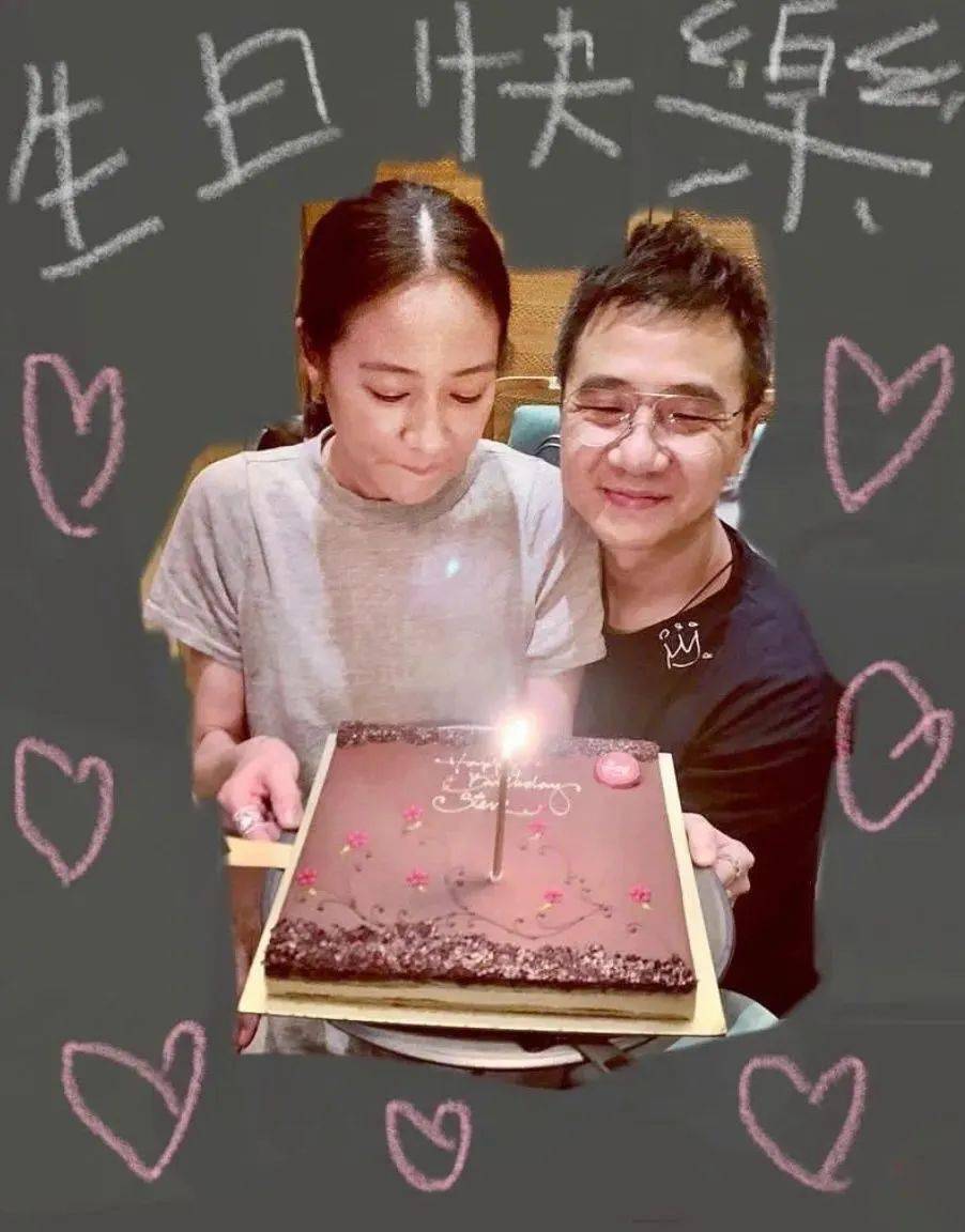 翻看林嘉欣的社交媒体,上一次发布与前夫的合影,还是在三年前.