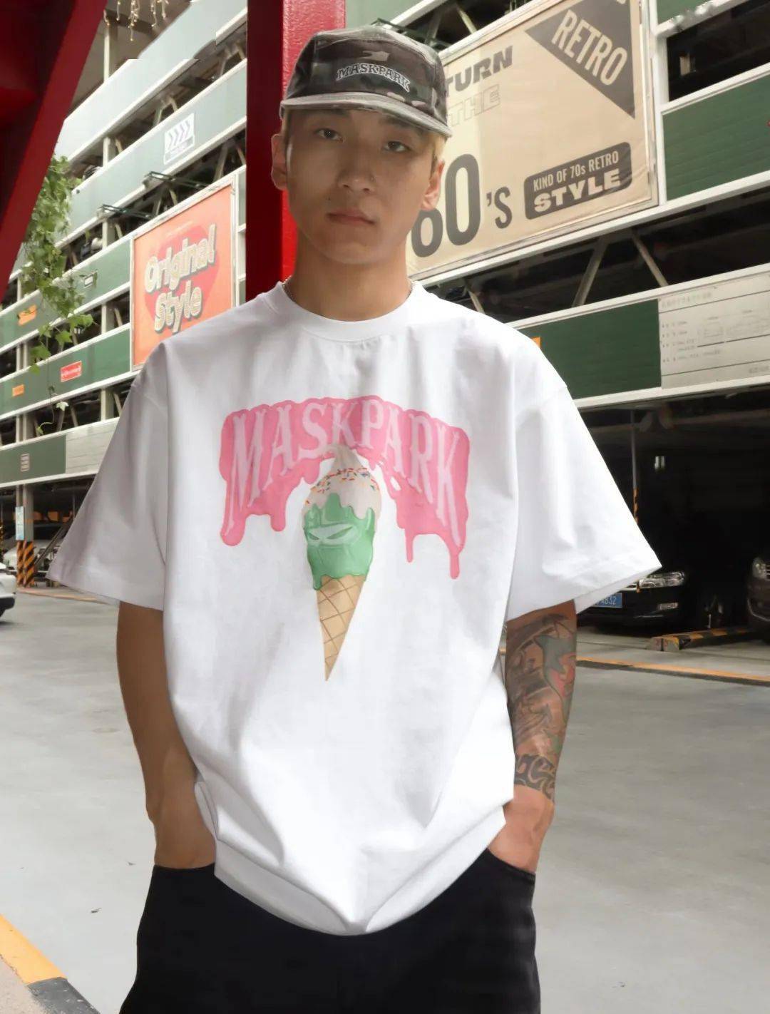 众多rapper上身!这款冰淇淋t恤今年要爆了?_白色_图案_视觉