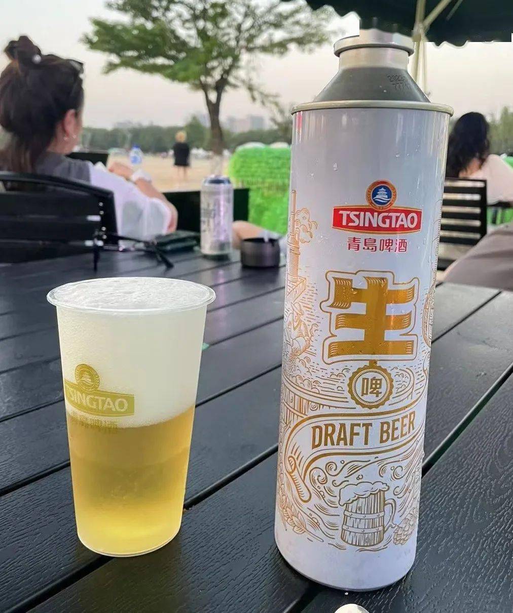 欢聚有"鲜",快乐不断,鲜啤的畅爽体验时刻相伴!_青岛啤酒_工艺_好友