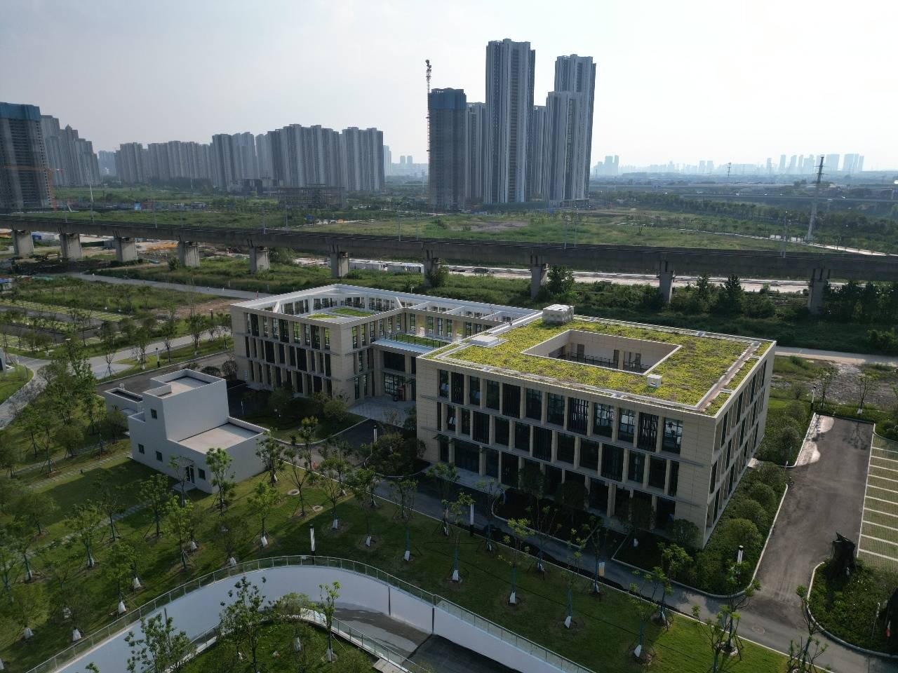 湖北首个全埋式地下再生水厂建设完成_谌家矶_项目_处理量