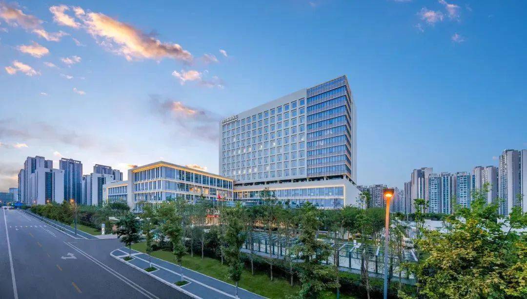 规划总床位1001张,日门诊量4000人次,四川泰康西南医院即将开业!