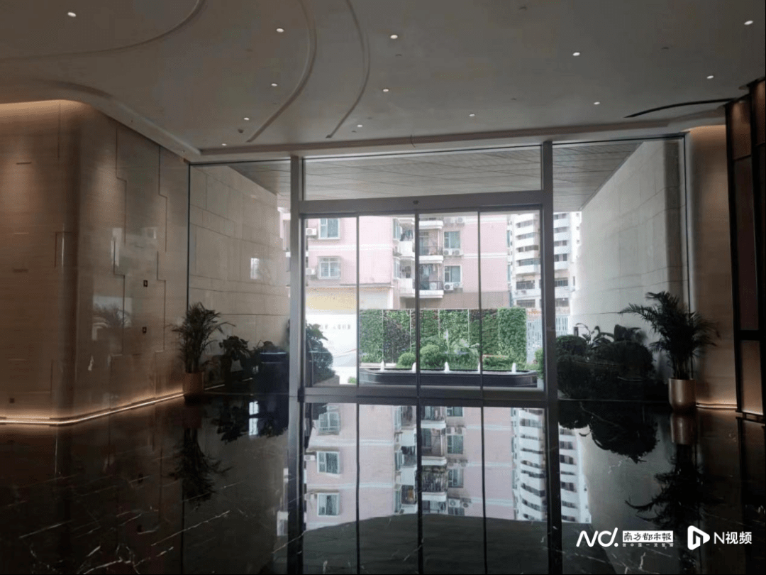 每平从近10万跌至4万!深圳一楼盘5折“清货”,实情曝光_仁恒深_项目_罗湖