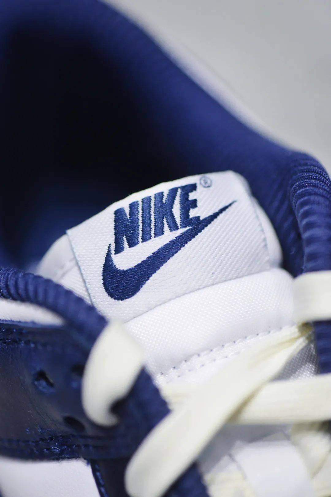 wmns nike dunk low prm "vintage navy"|soar 限量发售_皮革_色调