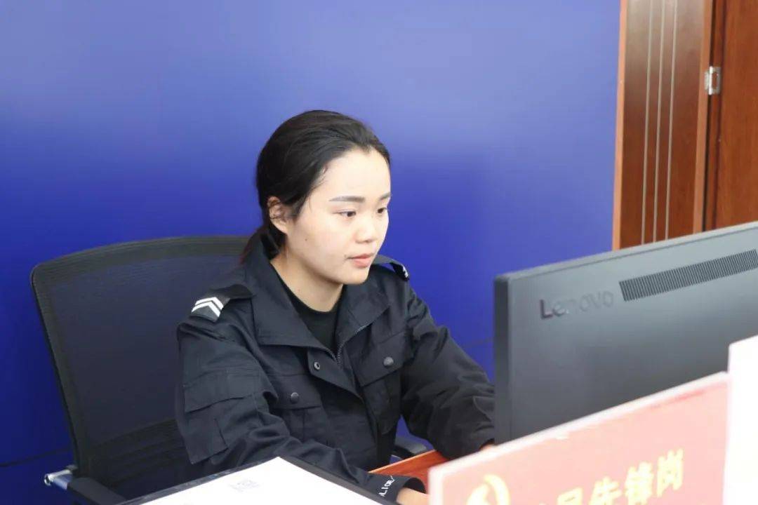 原来你是这样的守边人_赵芷仟_伍振雄_工作