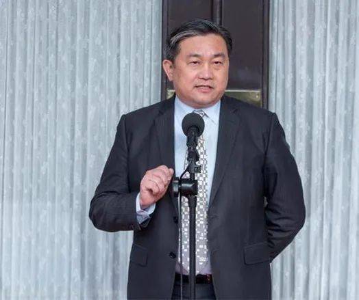 马志玲_侯佩岑_马维建