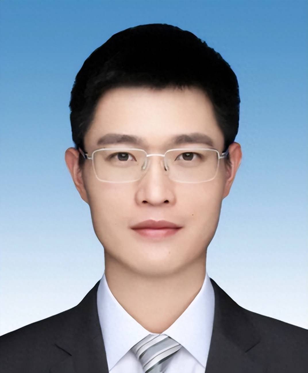 8月21日,漳州市委组织部发布干部任前公示,现任漳州市东山县委副书记
