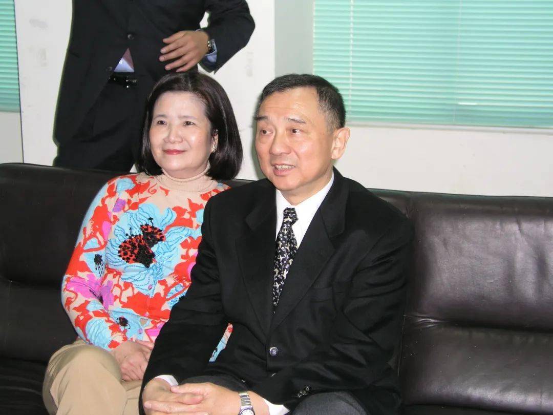 马志玲_侯佩岑_马维建