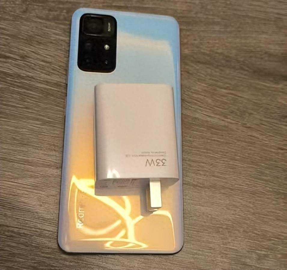 红米note11或者红米note12之间有什么区别?哪一款更划算一些?