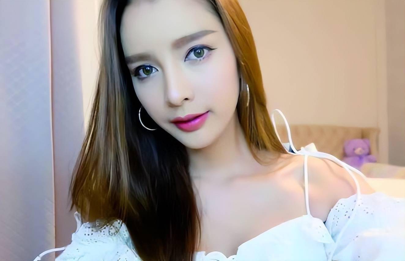 8年前,那个娶了泰国"最美人妖"的北京富商,如今他后悔了吗?