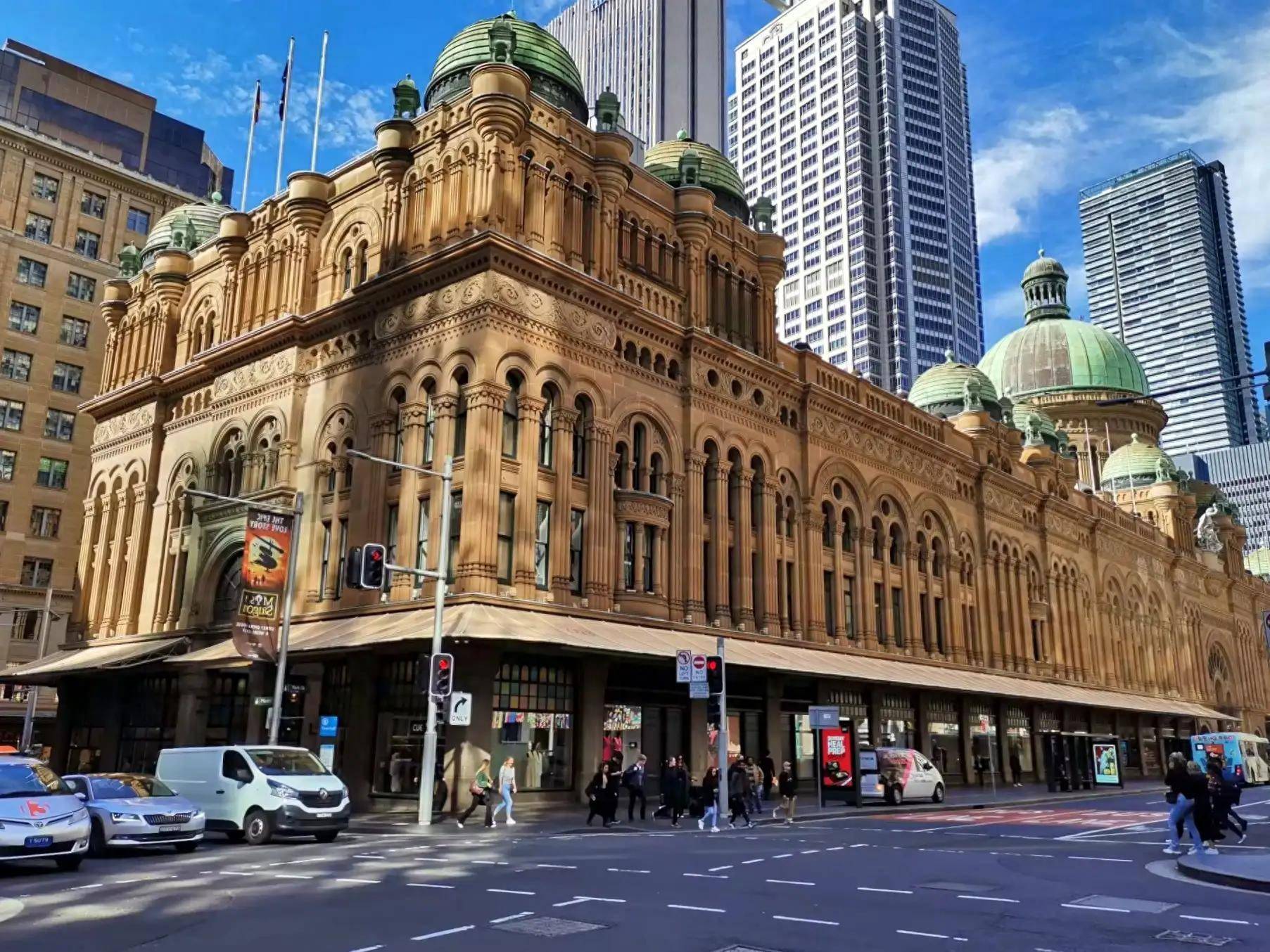 悉尼维多利亚女王大厦,一座英式复古宫廷风的商场,太怀旧了