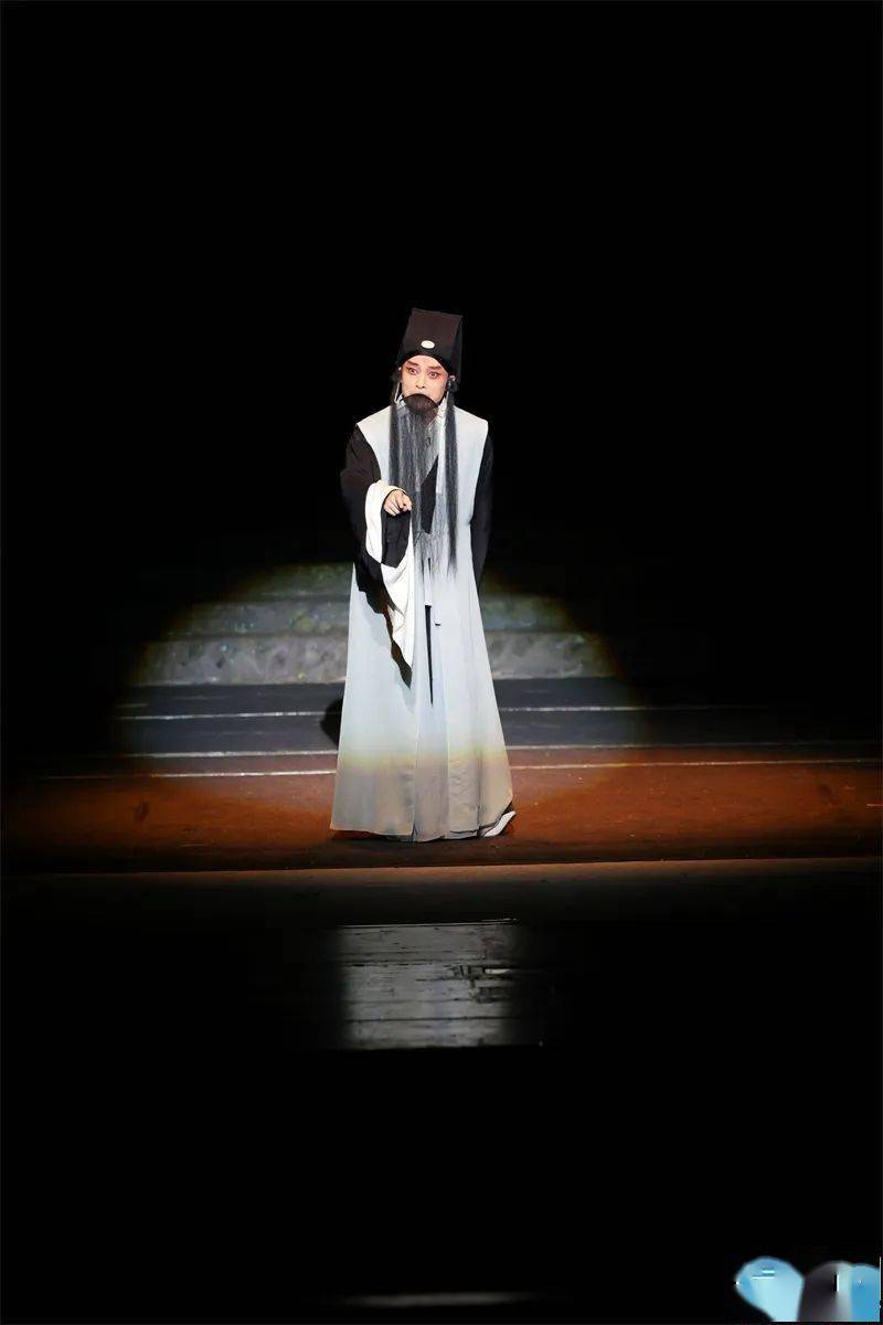 京剧《阳明悟道》亮相多彩贵州文化艺术节_冯冠博_观众_演出
